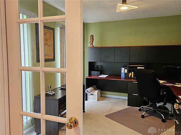 3rd image of 7768 Waters Edge Dr