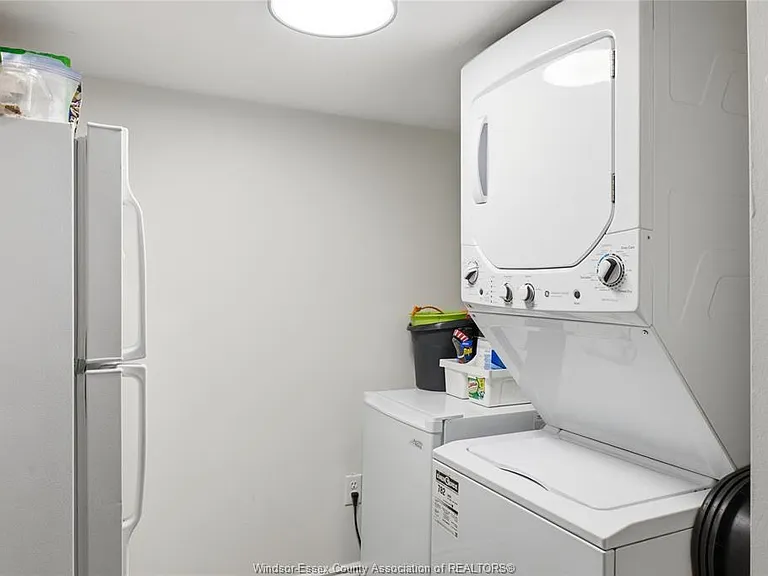 372 Lincoln Rd #2 — Photo 4