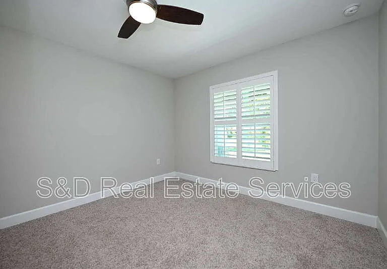 4435 Lake Hancock Rd — Photo 32