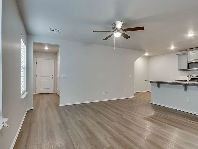 10810 NW 119th Pl — Photo 12