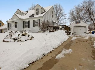 108 South St, Urbana, IA 52345