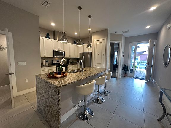 2nd image of 7591 Sunny Dreams Ln