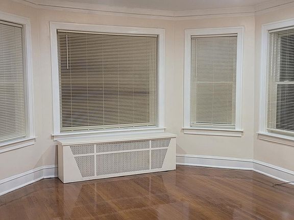 4th image of 8449 S Peoria St #2