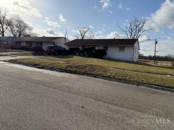5026 W Hillcrest Ave, Dayton, OH 45406