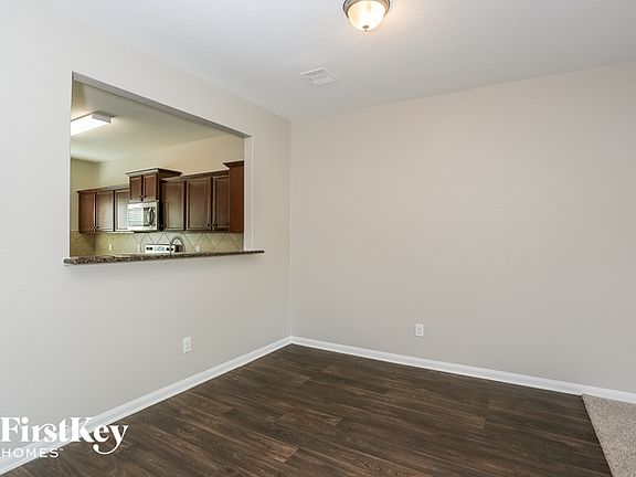5th image of 15939 Newport Pl