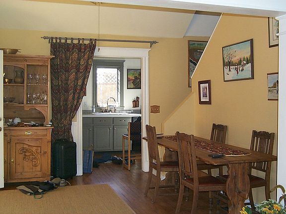 Dining and kitchen entry