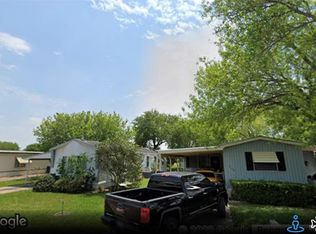 207 Hub Dr, Mission, TX 78574