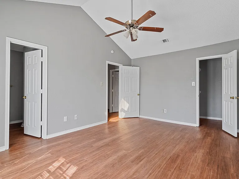 804 Custer St #1 — Photo 18