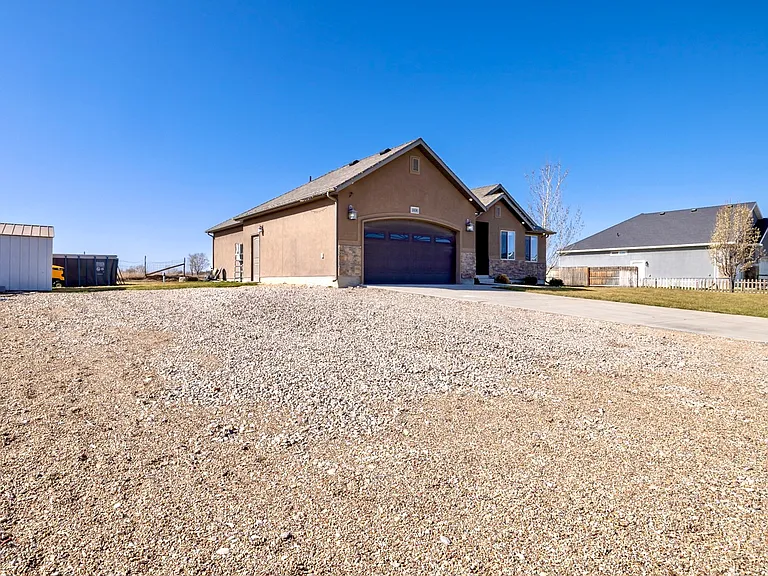 1808 E 2000 S — Photo 9