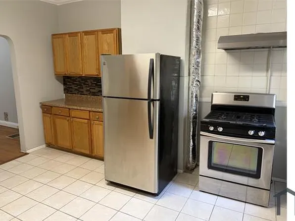 2507 W Fayette St, Baltimore, MD 21223