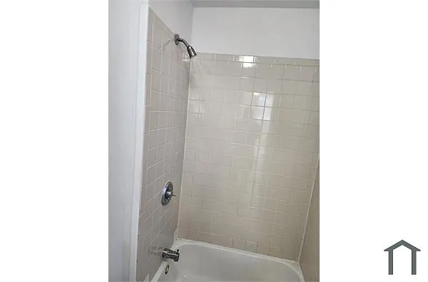 Building Photo - 321 Sherman Ave #1