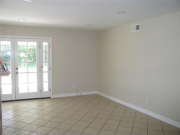 5th image of 6118 Lederer Ave