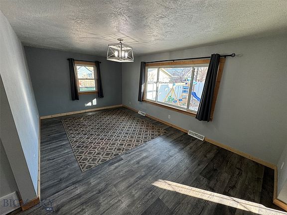 5th image of 1902 Stuart Ave