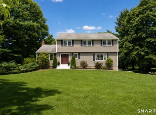 25 Watson Dr, West Simsbury, CT 06092
