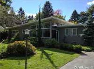 114 Windcrest Dr, Camillus, NY 13031