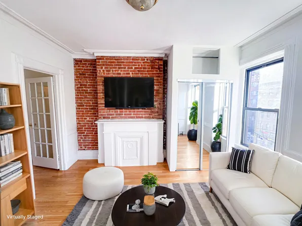 792 Ninth Avenue image 1 of 3