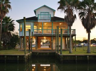 1012 Aspen Rd, Clear Lake Shores, TX 77565
