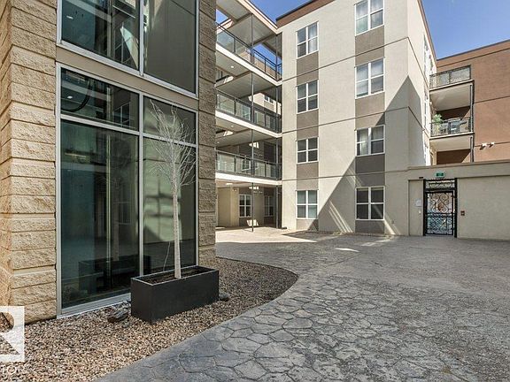 4th image of 10411 122nd St NW #404