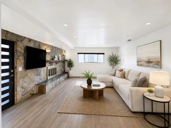 6521 W 85th St, Los Angeles, CA 90045