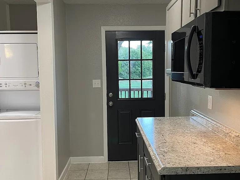 Park Place Apartments — Photo 39