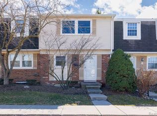 5077 Buckingham, Troy, MI 48098