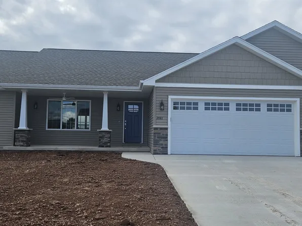 2081 Bear Paw Trl, Kaukauna, WI 54130