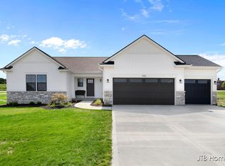 1616 Round Barn Dr, Hudsonville, MI 49426