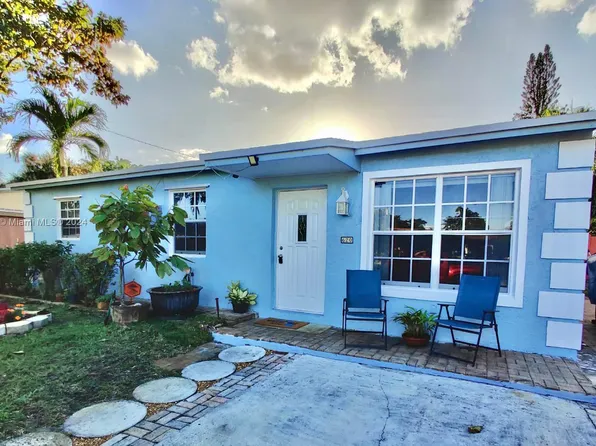 620 N 68th Way, Hollywood, FL 33024