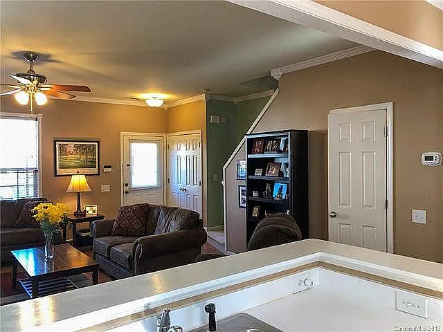 3024 Mannington Dr — Photo 17