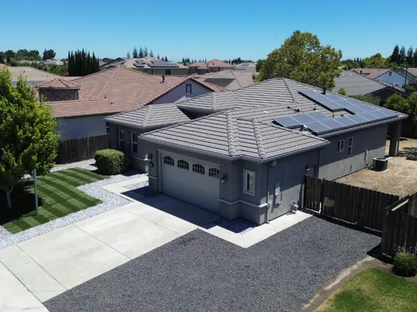 1110 Clearwater Creek Blvd, Manteca, CA 95336