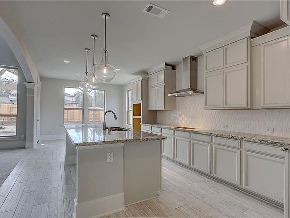 5th image of 17470 Chestnut Cove Dr