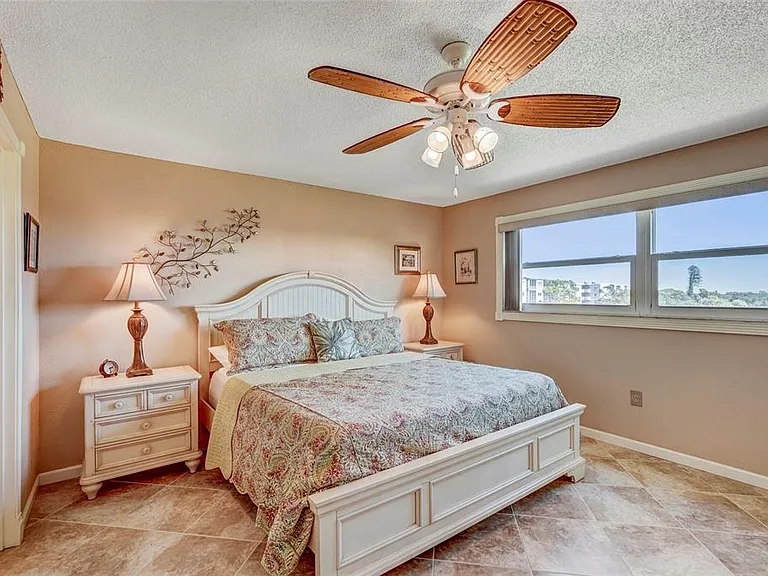 4040 Ironwood Cir #406F — Photo 17
