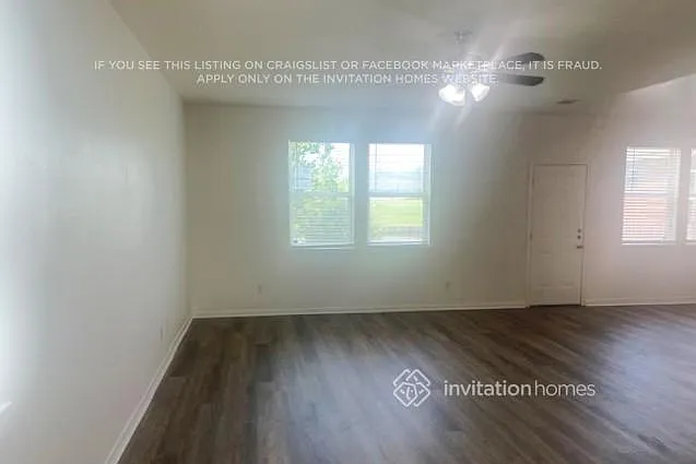 18702 Walden Glen Cir — Photo 3