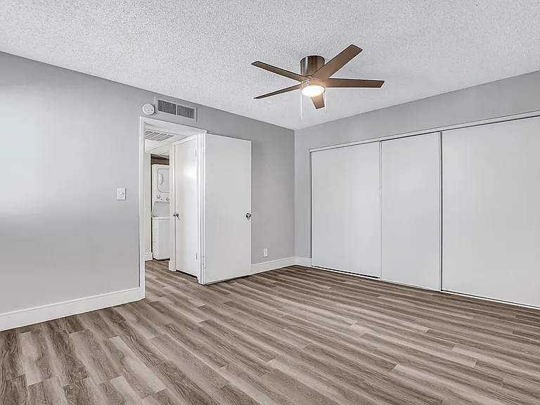 3600 University Center Dr — Photo 13