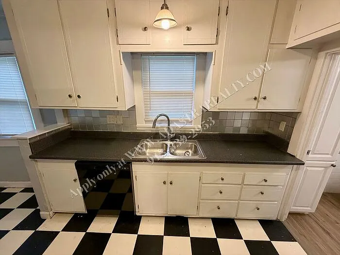 12 E 78th Ter — Photo 12