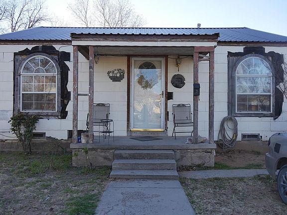 2nd image of 306 N Avenue A