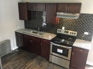 302 1/2 Fulton St, Elgin, IL 60120