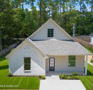 212 Music St, Waveland, MS, 39576