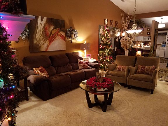 4th image of 171 Larry Ave