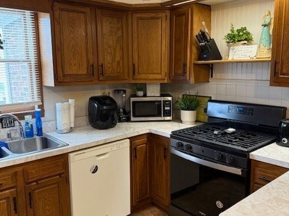 15 Vincent St, Buffalo, NY 14218
