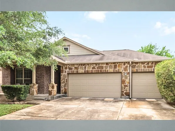 656 Peacock Ln, New Braunfels, TX 78130