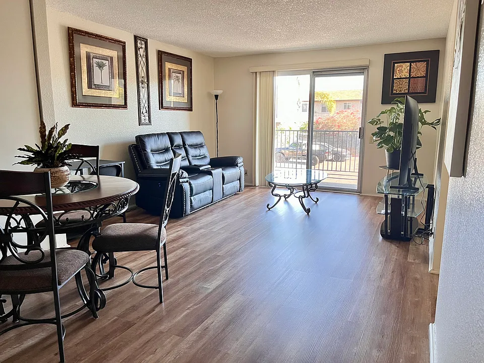 7531 Pacific Ave #9