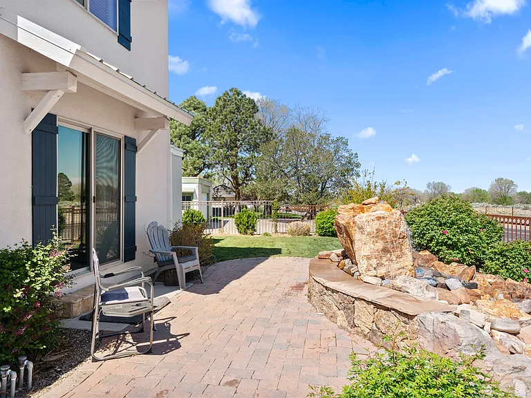 7508 Osuna Rd NE — Photo 10