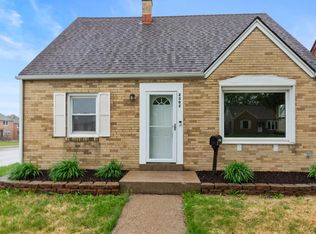 2302 S 75th St, West Allis, WI 53219