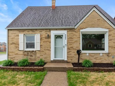 2302 South 75th STREET, West Allis, WI, 53219