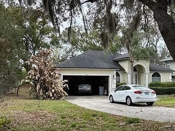 3rd image of 5220 N Lake Burkett Ln