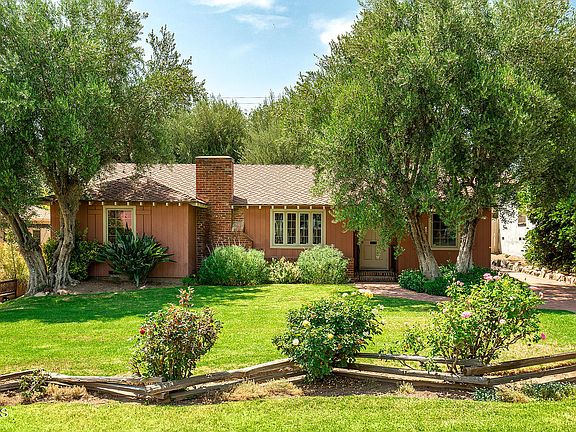 2nd image of 2361 Oliveras Ave