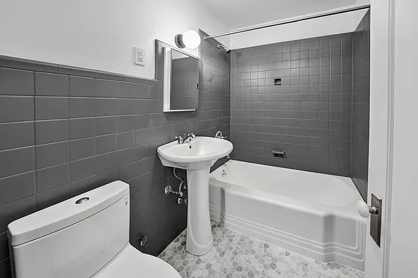 Rented by New York Residence | media 21