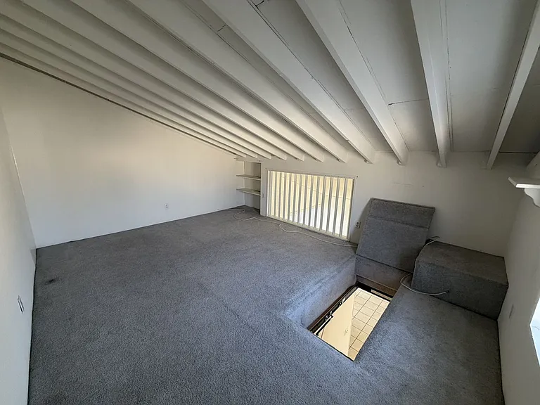 1594 Christopher Ln — Photo 26
