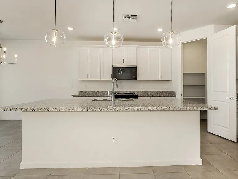 24404 W Grove St — Photo 5
